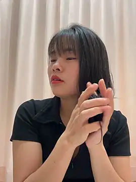 Naked-xx online show from May 26, 9:40 am