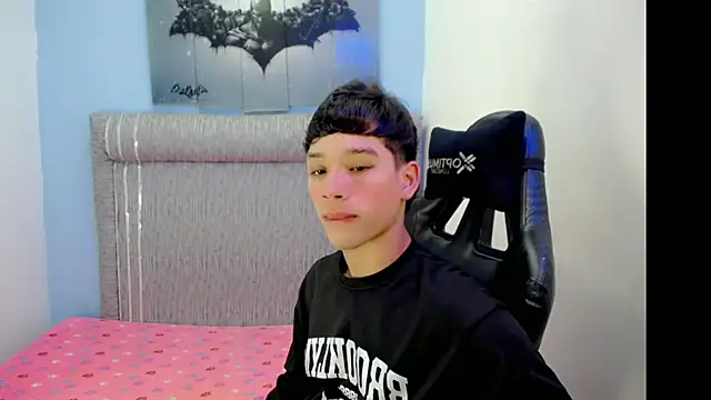 Snapshot of Angelito_66 chatting on April 5, 4:30 am Angelito 66 online show from April 5, 4:30 am