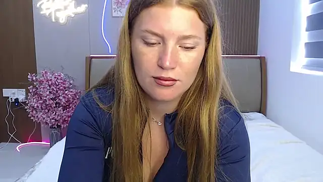 Snapshot of Carammelstorm chatting on April 21, 1:42 am Carammelstorm online show from April 21, 1:42 am