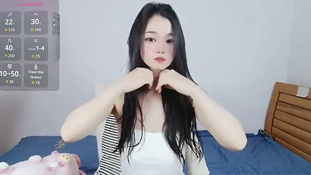 amihuang online show from May 11, 7:43 am