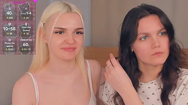 JuliannPaysour online show from April 16, 7:42 am