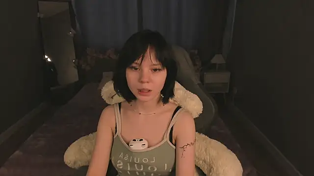 Loly Cuttie online show from May 4, 1:14 pm