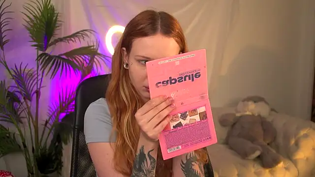 zoeforrd online show from April 11, 5:04 am