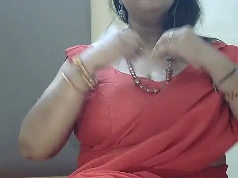 SweetRashii online show from March 31, 5:42 am