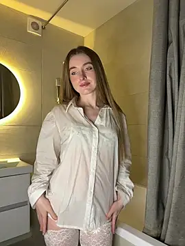 AliceVilliers online show from June 16, 10:43 pm