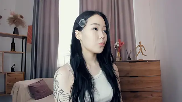 Amai Tsumi online show from May 25, 7:18 am