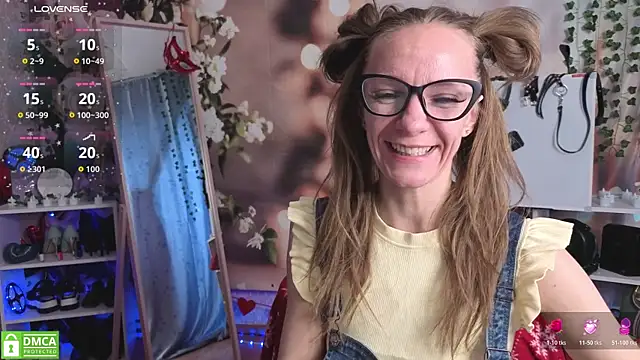 jesica mooonn online show from May 2, 3:23 am