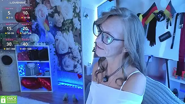 jesica mooonn online show from June 27, 4:18 am