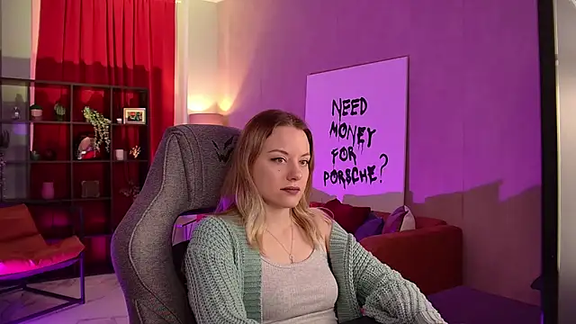 VireliaMoonfall online show from April 15, 10:10 am