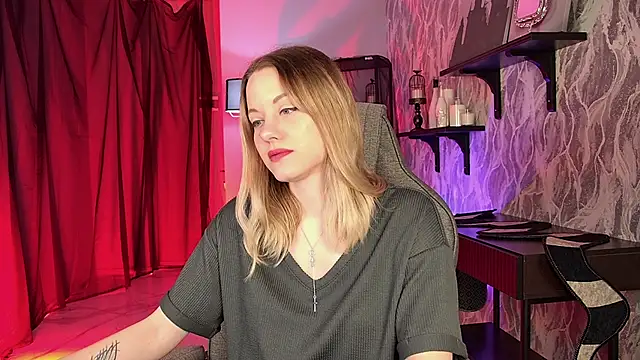 VireliaMoonfall online show from April 23, 8:43 am