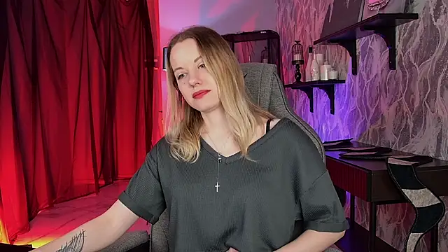VireliaMoonfall online show from April 23, 12:29 pm