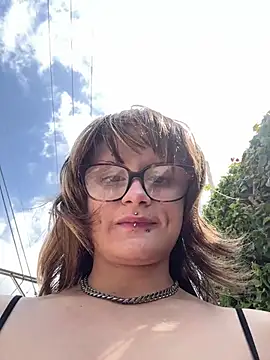 alldogsgotoheaven online show from May 17, 6:08 pm