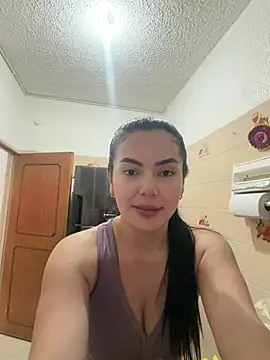 Cami olarte online show from July 12, 8:20 pm