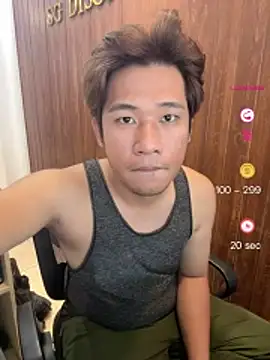 Snapshot of Titanryu chatting on April 23, 1:45 am Titanryu online show from April 23, 1:45 am