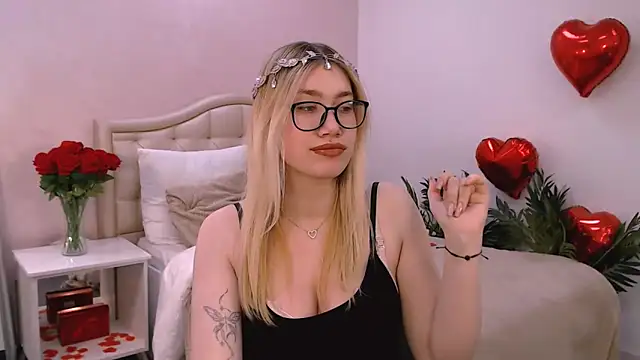 blonde angell online show from April 7, 3:08 am