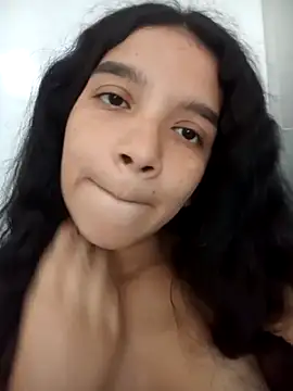 Snapshot of Morena__Florr chatting on May 12, 1:28 pm Morena Florr online show from May 12, 1:28 pm