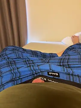 germanboy3 online show from April 4, 7:59 am