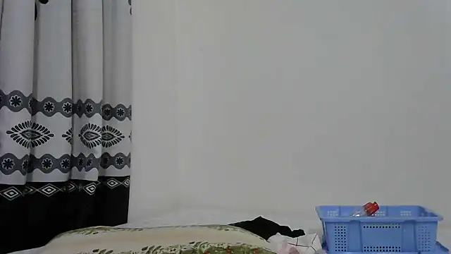Slim-Thiqq online show from May 29, 9:54 pm