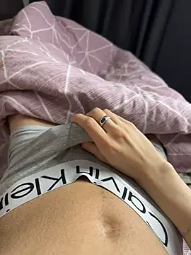 erikabrowncute online show from April 26, 7:05 am