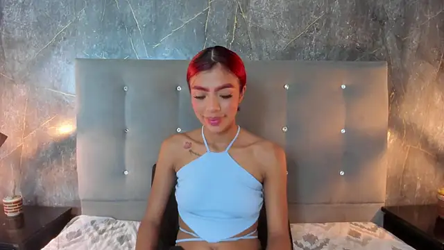 Snapshot of Scarlet__Rosse chatting on May 4, 12:19 pm Scarlet Rosse online show from May 4, 12:19 pm