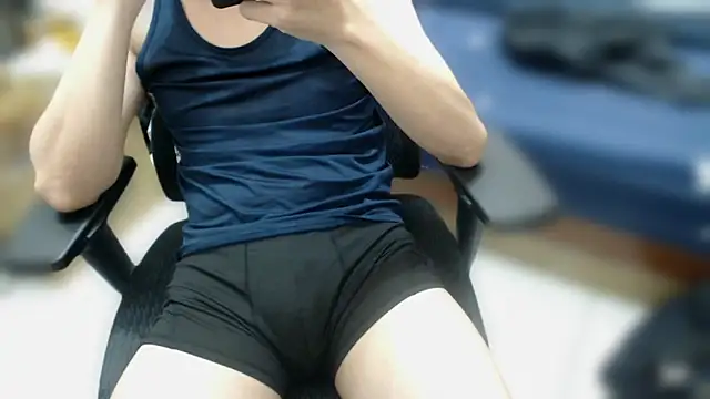 Snapshot of sk--007 chatting on April 13, 12:31 pm sk--007 online show from April 13, 12:31 pm