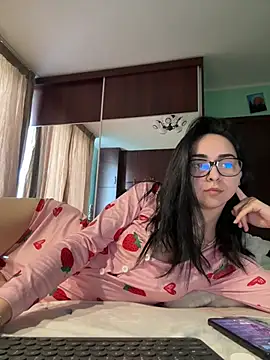 Snapshot of TheaMerve chatting on April 22, 12:56 pm TheaMerve online show from April 22, 12:56 pm