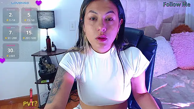 CharlottLee online show from April 15, 12:38 am