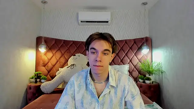 DaveBevy online show from April 16, 5:19 am