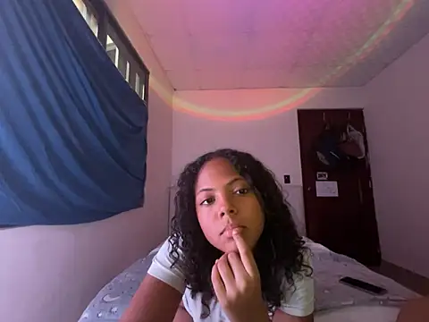 hottDiana online show from May 15, 1:58 am