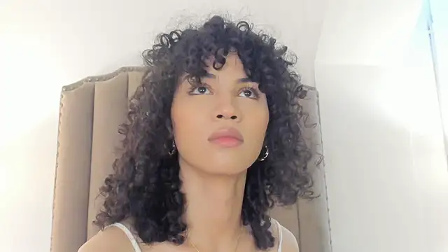 Snapshot of Julietta___ chatting on May 30, 12:55 pm Julietta online show from May 30, 12:55 pm
