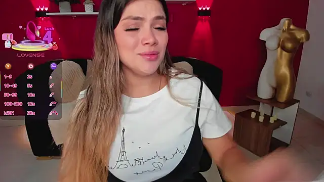 Snapshot of Sofia_Velvetx chatting on June 10, 1:12 pm Sofia Velvetx online show from June 10, 1:12 pm