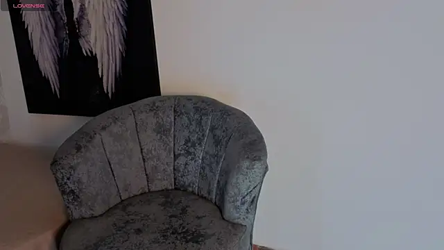 Snapshot of leyla_dikens_ chatting on April 7, 12:29 pm leyla dikens online show from April 7, 12:29 pm