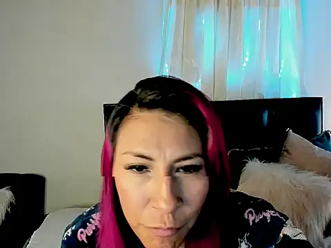 tatianabelli online show from April 15, 7:29 pm