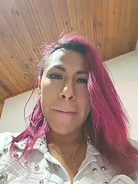 Snapshot of tatianabelli chatting on July 14, 2:05 am tatianabelli online show from July 14, 2:05 am