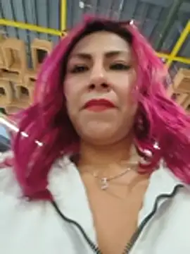 Snapshot of tatianabelli chatting on July 15, 9:44 pm tatianabelli online show from July 15, 9:44 pm