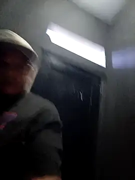 Danielleon12  online show from March 28, 7:26 pm