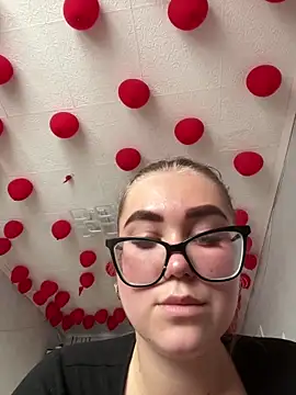 MissAuroraX online show from March 28, 11:33 am