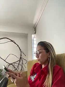 AlanaBrunetteX X online show from May 15, 8:29 pm