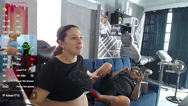 Snapshot of allison_maxtattoo_ chatting on June 23, 9:46 pm allison maxtattoo online show from June 23, 9:46 pm