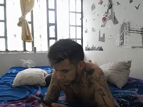 allison maxtattoo  online show from April 16, 8:53 pm