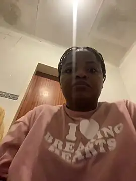 Snapshot of AngelicCaramelxxx chatting on April 25, 2:47 am AngelicCaramelxxx online show from April 25, 2:47 am