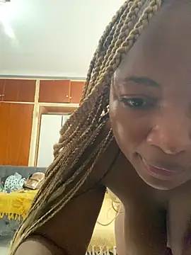 Snapshot of AngelicCaramelxxx chatting on April 19, 8:15 am AngelicCaramelxxx online show from April 19, 8:15 am