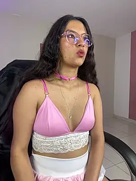 babylexi18 online show from April 29, 7:31 pm