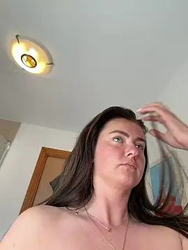 Snapshot of LolaSkyee chatting on May 16, 2:38 pm LolaSkyee online show from May 16, 2:38 pm