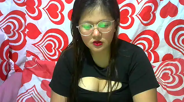 Snapshot of Miss_Ashley chatting on February 17, 1:55 pm Miss Ashley online show from February 17, 1:55 pm
