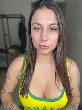 Snapshot of Carolzinhalux69 chatting on June 13, 1:25 am Carolzinhalux69 online show from June 13, 1:25 am
