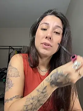 Snapshot of Carolzinhalux69 chatting on June 3, 4:44 pm Carolzinhalux69 online show from June 3, 4:44 pm