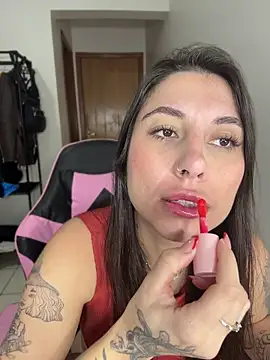 Snapshot of Carolzinhalux69 chatting on July 8, 5:24 pm Carolzinhalux69 online show from July 8, 5:24 pm