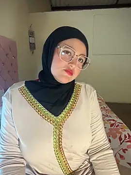 Snapshot of Marian_fadel chatting on June 16, 1:00 pm Marian fadel online show from June 16, 1:00 pm