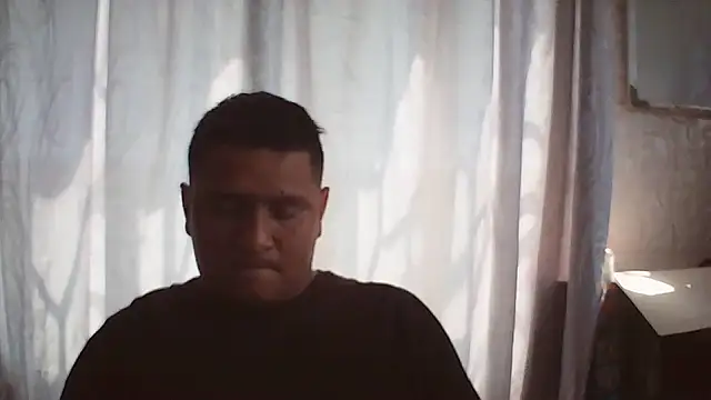 luis20212 online show from May 19, 3:19 pm